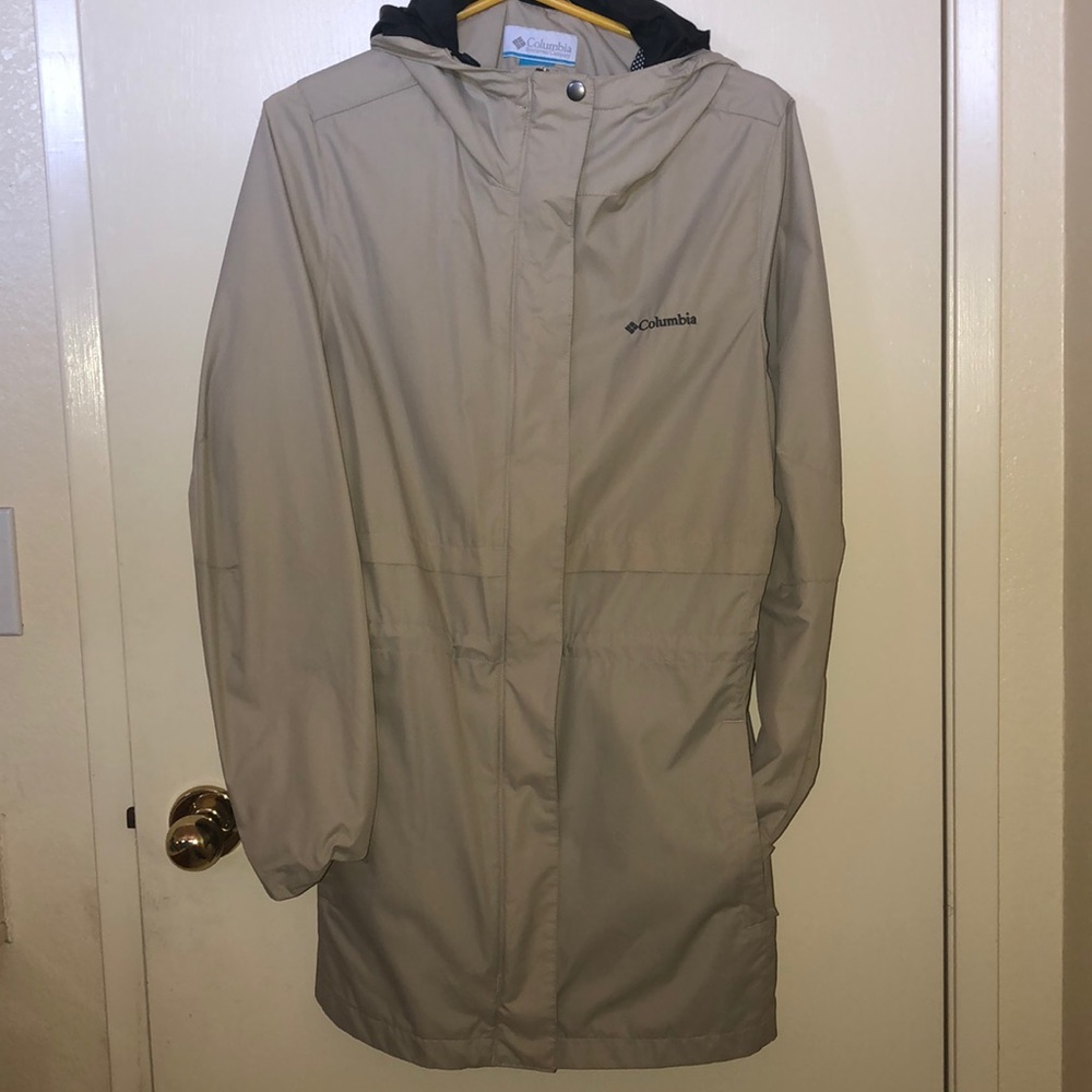 Columbia Rain Jacket size L tan, long